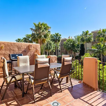 Prachtig Penthouse Met Zeezicht En Groot Zonneterras Estepona