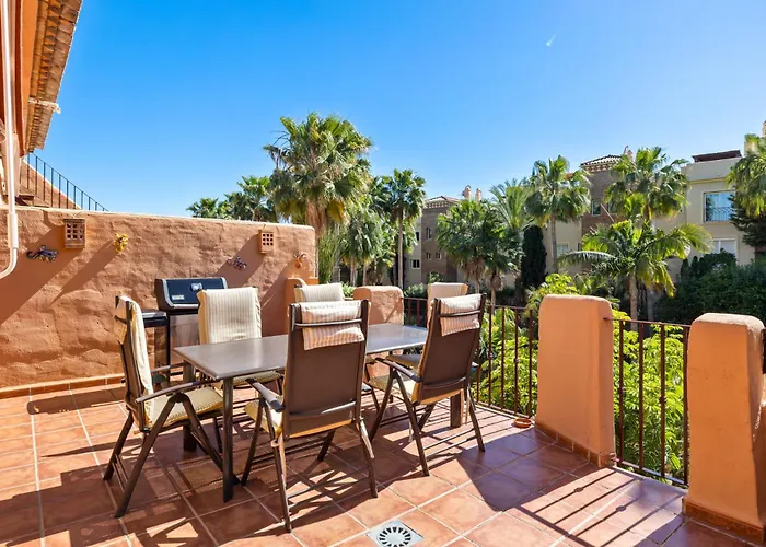 Prachtig Penthouse Met Zeezicht En Groot Zonneterras Estepona